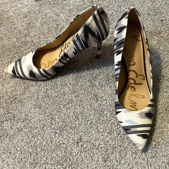 Multi colored heels - Picture 1 of 5